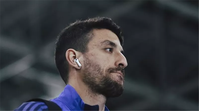 عودة طاهر .. كولر يعلن قائمة الأهلي لمواجهة الهلال