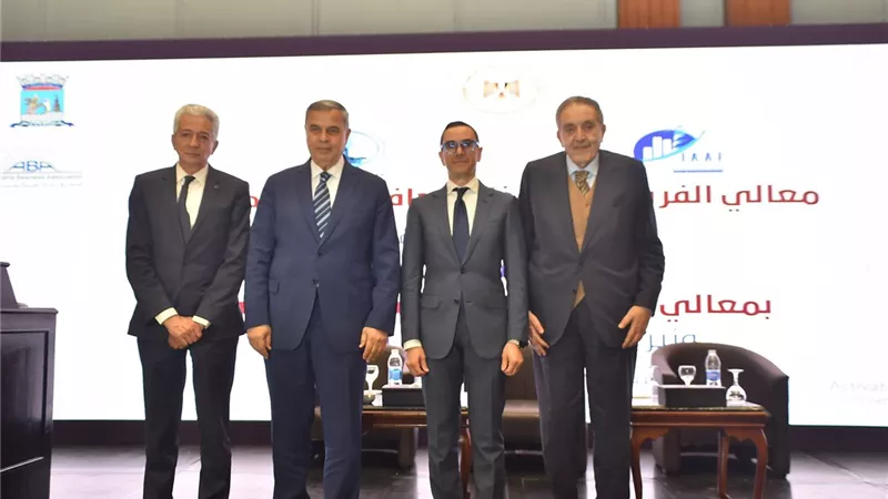 وزير الاستثمار: الإعلان عن برنامج جديد لرد أعباء الصادرات إبريل 