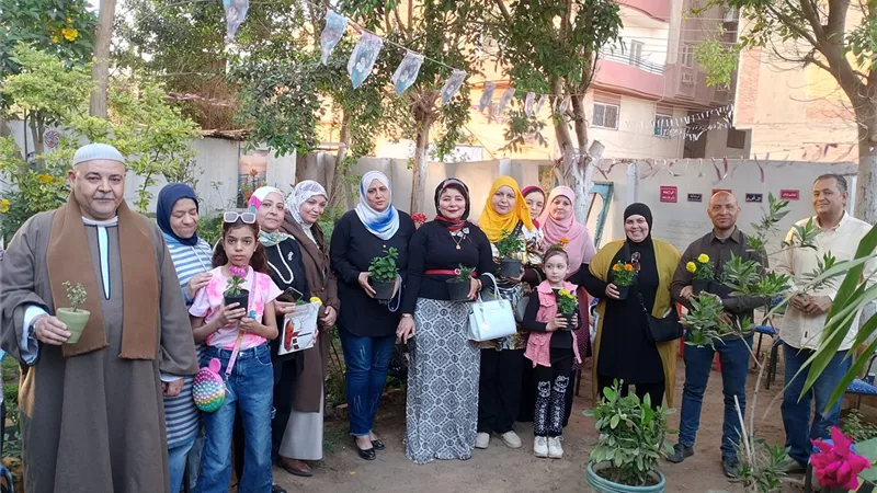 بيحتفلوا مع نفسهم.. مبادرة مجتمعية ببنها لتكريم الأمهات في عيد الأم