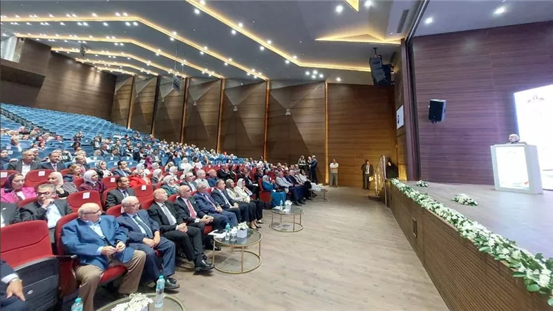 محافظ القاهرة يشهد احتفال جامعة عين شمس لحصولها على الجودة والاعتماد