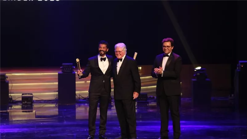 وزير الثقافة يفتتح فعاليات الدورة الـ46 لمهرجان القاهرة السينمائي الدولي