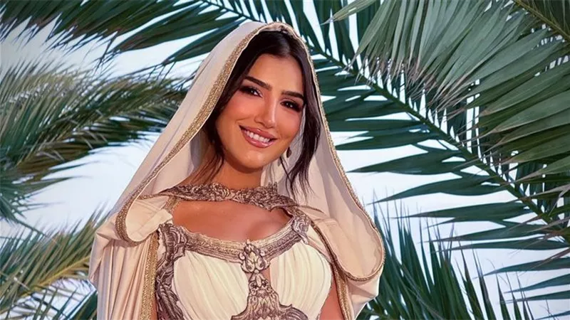 «رمز حقيقي للذوق المصري الأصيل».. مي عمر تهـاجم منتقدي ظهور إسعاد يونس
