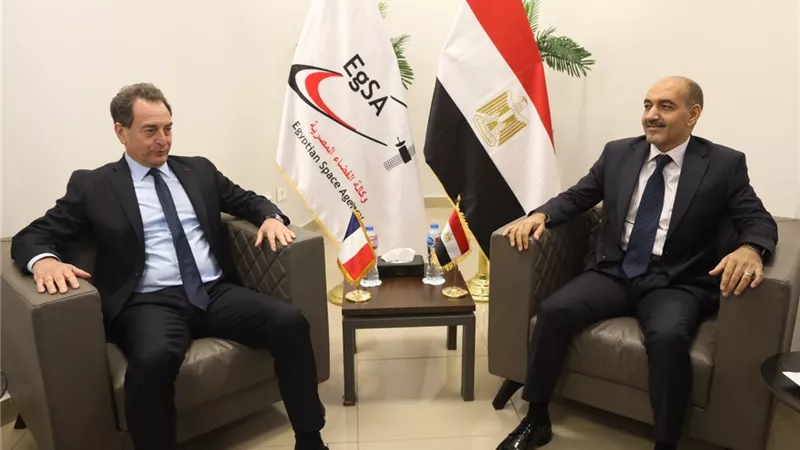 وكالة الفضاء المصرية تستقبل السفير الفرنسي بالقاهرة لبحث سبل التعاون المشترك