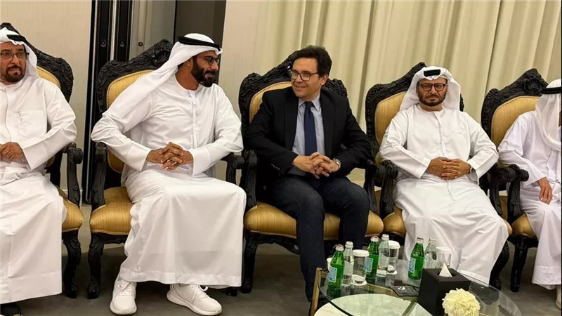 وزير الثقافة يلتقي نظيره الإماراتي ويشهد حفل توزيع جوائز مؤسسة العويس الثقافية
