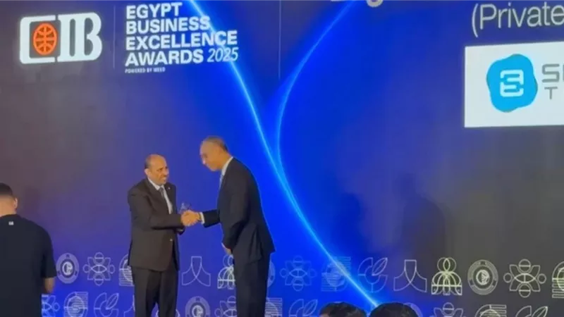 البنك التجاري الدولي يكرم سيسكو ترانس للوجيستيات المتطورة