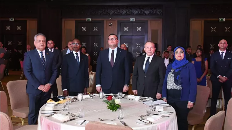 وزير الإسكان يُشارك في احتفالية مرور ٥٠ عامًا على استقلال جمهورية أنجولا