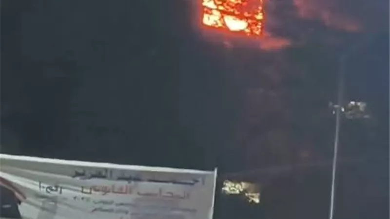 إصابة 3 أشخاص في نشوب حريق شقة سكنية بالمعادي     