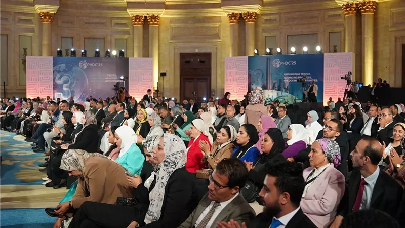 25 ألف مشارك في 3 أيام..إقبال قياسي على مؤتمر السكان والصحة PHDC’25