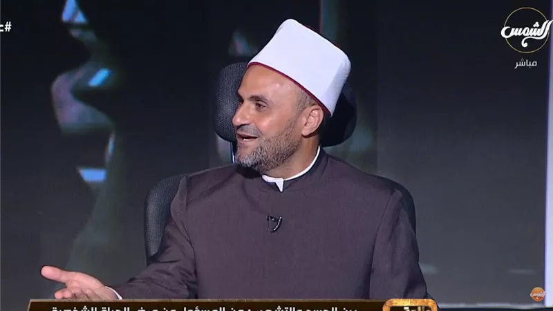 محرم ومجرم.. أزهري يوجه رسالة لسيدات تنشر أمور بيتها على السوشيال