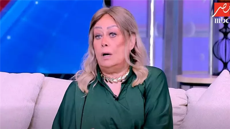 هالة فاخر تكشف كواليس خلع الحجاب: القرار كان صعب.. ومرحلتي الأولى كانت مليانة