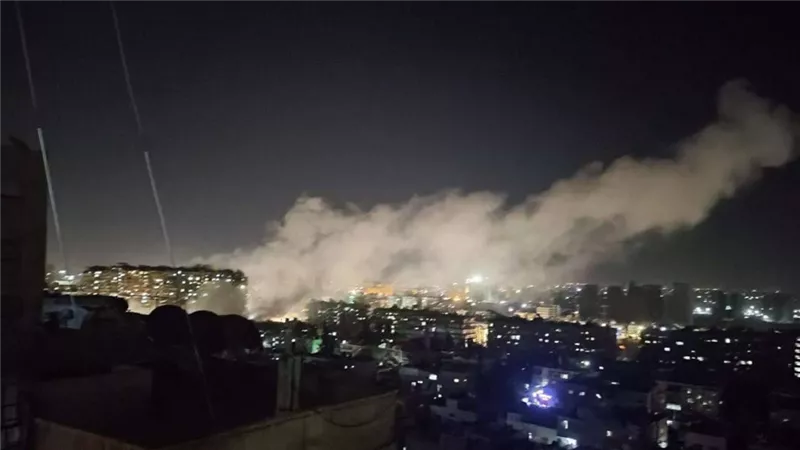 3 انفجارات تهز مناطق بالمزة في دمشق.. وأنباء عن سقوط قتلى وجرحى