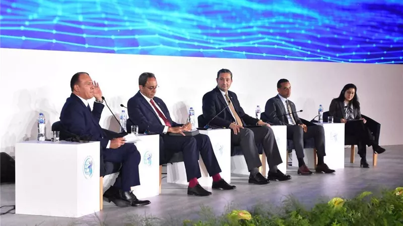 محافظ دمياط يوضح حقيقة ارتفاع مستوي سطح البحر وتآكل الشواطئ 