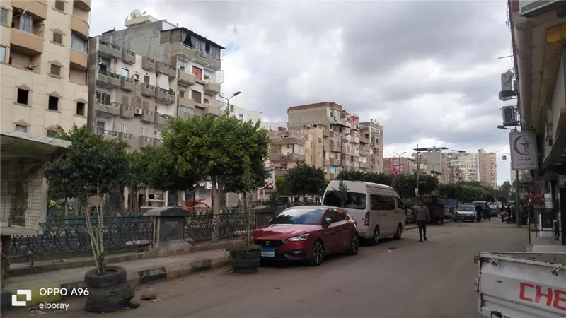 طقسً غائمً مصحوبًا بانخفاض في درجات الحرارة بالبحيرة