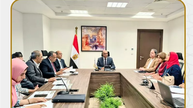 نائب وزير الإسكان يتابع مشروعات برنامج خدمات الصرف الصحى المستدامة بالشرقية