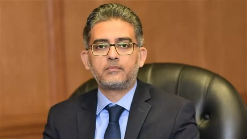 رئيس الوزراء يعين أحمد عبد العزيز نائبًا لرئيس هيئة العامة للرقابة المالية