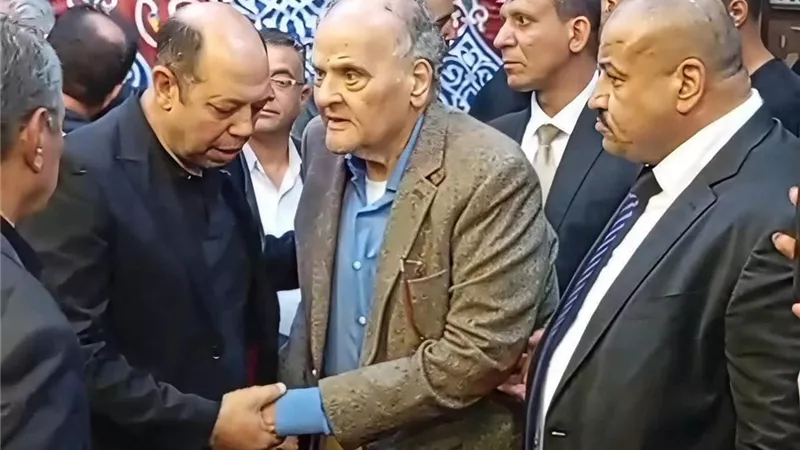 ممدوح عباس يقطع العلاج لحضور عزاء محمد صبري وتأخر حسين لبيب