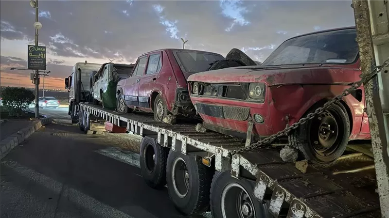 محافظة الجيزة تشن حملات لرفع الإشغالات والتعديات على الطريق العام