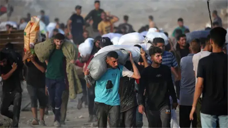 القصة الكاملة لاختفاء نصف مليار دولار من تبرعات غزة