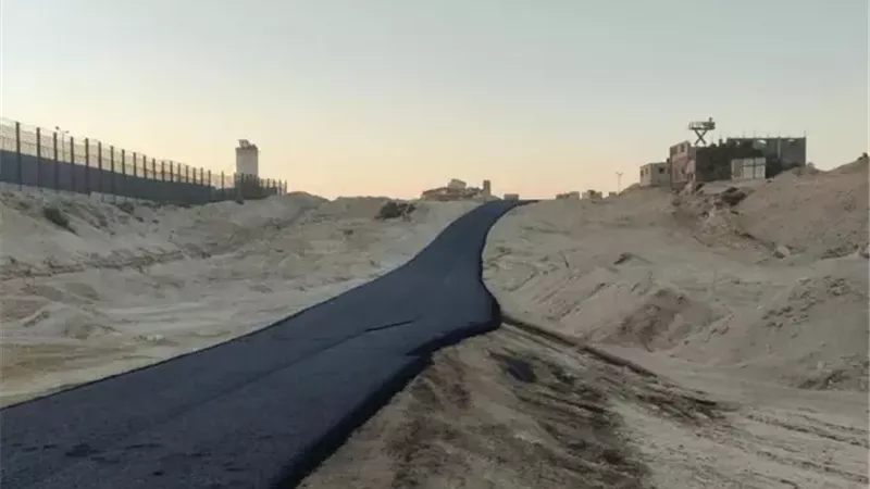 يديعوت أحرونوت: قرار إغلاق الحدود مع مصر لم يطبق ولا بوادر لتنفيذه قريبا 