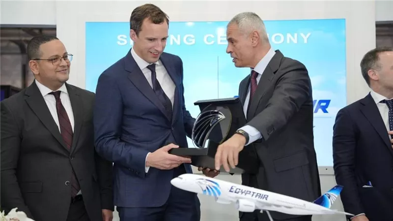 مصر للطيران توقع اتفاقية بيع واستئجار لطائرتين إيرباص A350-900 