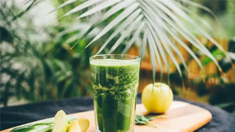 6 مشروبات طبيعية لتعزيز الكولاجين ونضارة بشرتك .. تعرفي عليها