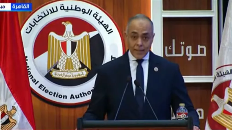 أحمد بنداري: مصر تضع اليوم حجرا جديدا في صرح الديمقراطية رغم التحديات 