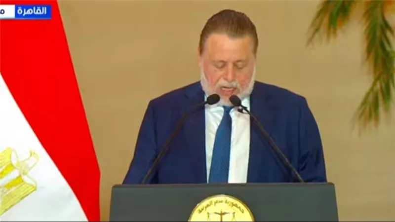 محافظ البنك المركزي يشيد بدور النيابة العامة في دعم الاحتياطي الذهبي للدولة