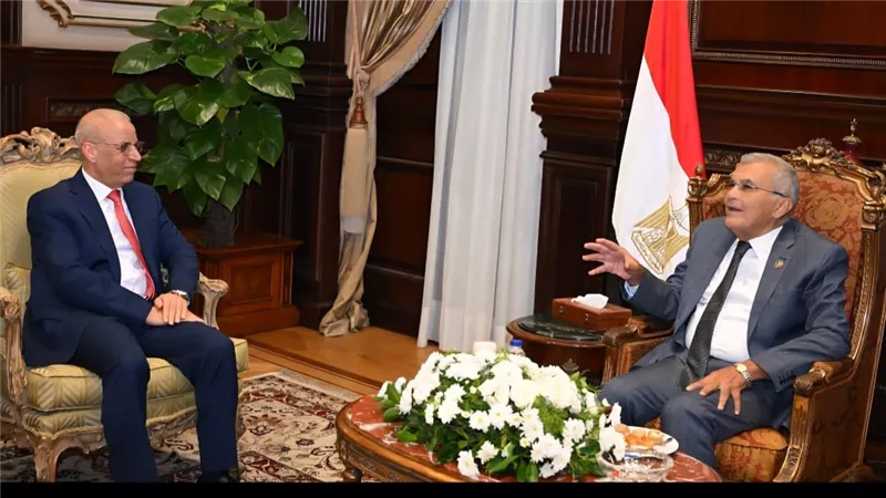 لدعم آليات التشاور والتنسيق المشترك.. رئيس مجلس الشيوخ يستقبل سفير العراق  