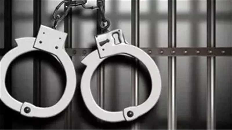 التحقيق مع مدرس رياضيات لتلفظه بعبارات خادشة بروض الفرج