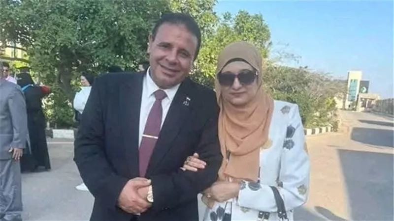 كانت هتحضر مؤتمره الانتخابي.. وفاة زوجة مرشح لمجلس النواب بكفر الشيخ فجأة