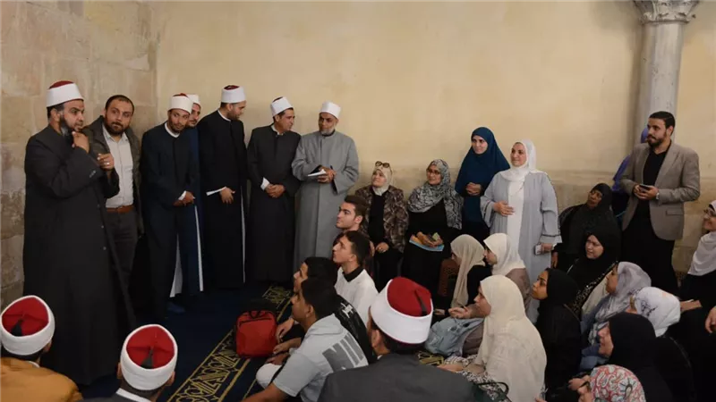 بدء المرحلة العملية من تأهيل وإعداد الوعاظ والواعظات لاستخدام لغة الإشارة