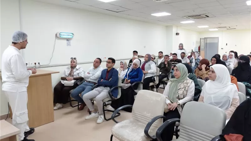  جامعة بنى سويف:زيارة طلاب الزراعة للشركات يعزز استمرار المبادرات الرئاسية
