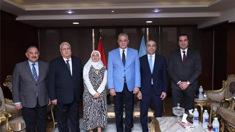  رئيس البنك الزراعي المصري يلتقي محافظ الغربية لدعم جهود تحقيق التنمية  