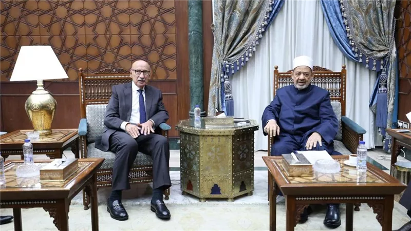 شيخ الأزهر يستقبل أعضاء مجلس القضاء الأعلى برئاسة المستشار عاصم الغايش