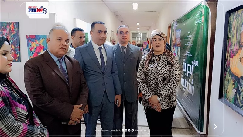 مدير تعليم الفيوم يشهد عرض 
