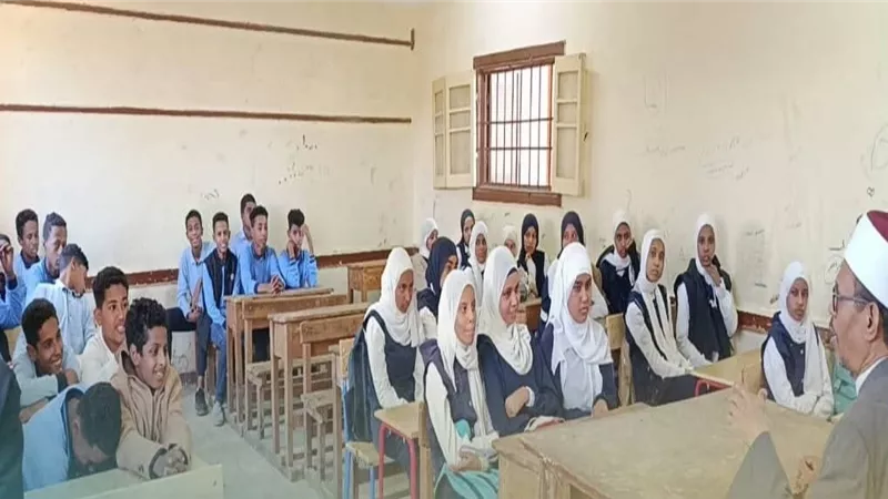 الأخلاق الحسنة..سلسلة ندوات توعوية لأوقاف أسوان بالمدارس ضمن 