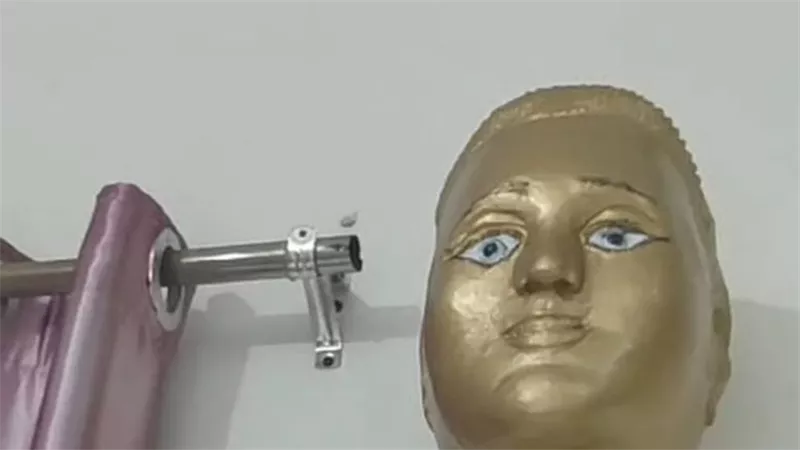 الرجالة لما تحب..  زوج يصمم تمثال لزوجته ويتابع تعامد الشمس علي وجهها 15 عاماً