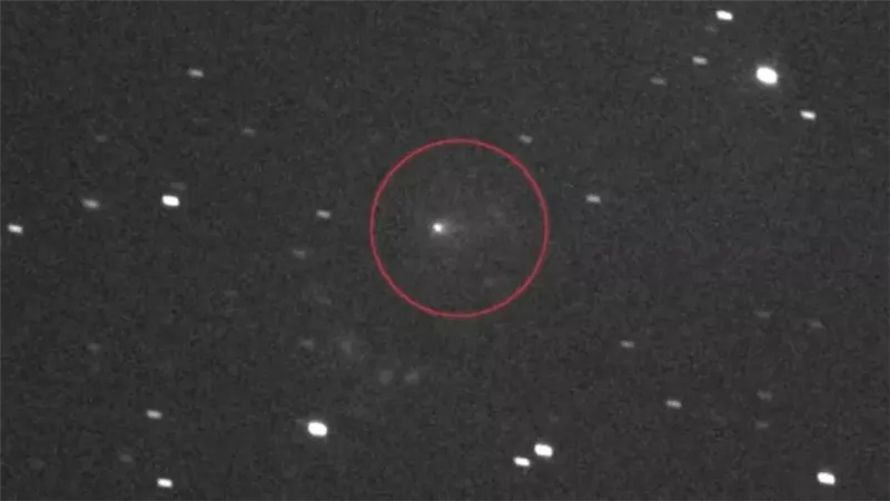 ناسا تكشف صورا جديدة لمذنب 3I/ATLAS القادم من خارج النظام الشمسي
