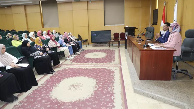 محافظ بني سويف يتابع مستجدات مشروع ميكنة وتطوير إدارات الديوان العام 