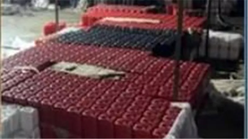 ضبط مصنع زيوت سيارات  بداخله 175 طن مجهولة المصدر بالجيزة 