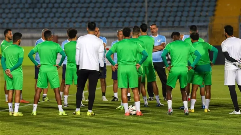 المصري يختتم تدريباته باستاد السويس الجديد استعدادًا لمواجهة كايزر تشيفز 
