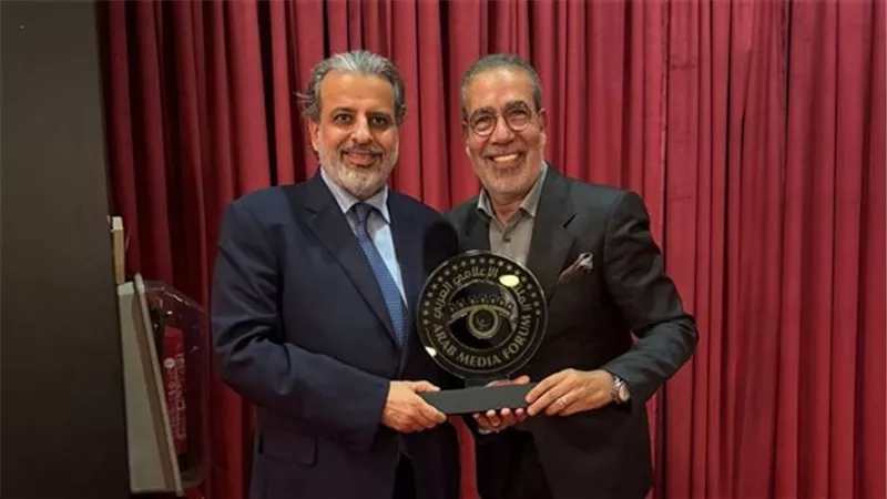 العمل يمثل فنًا فاخرًا .. ماضي الخميس يكرم مدحت العدل بعد مسرحية أم كلثوم