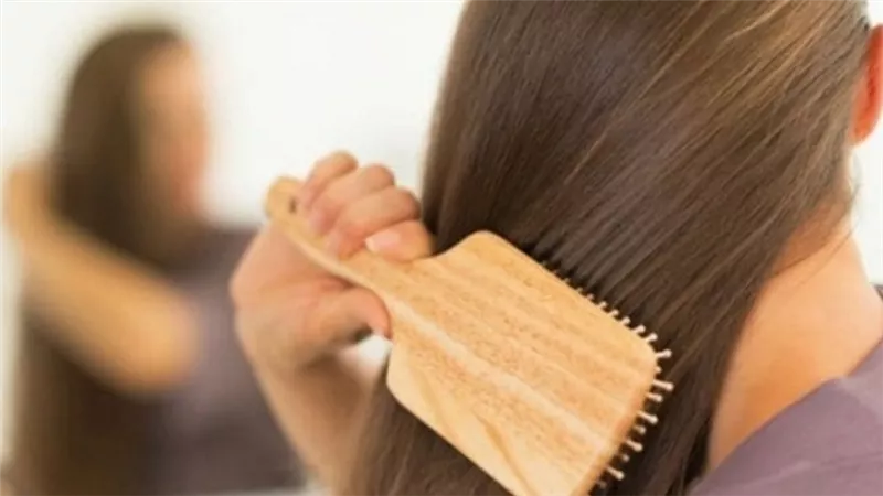 5 وصفات طبيعية تعيد الحيوية لشعرك .. من صفار البيض إلى الخل