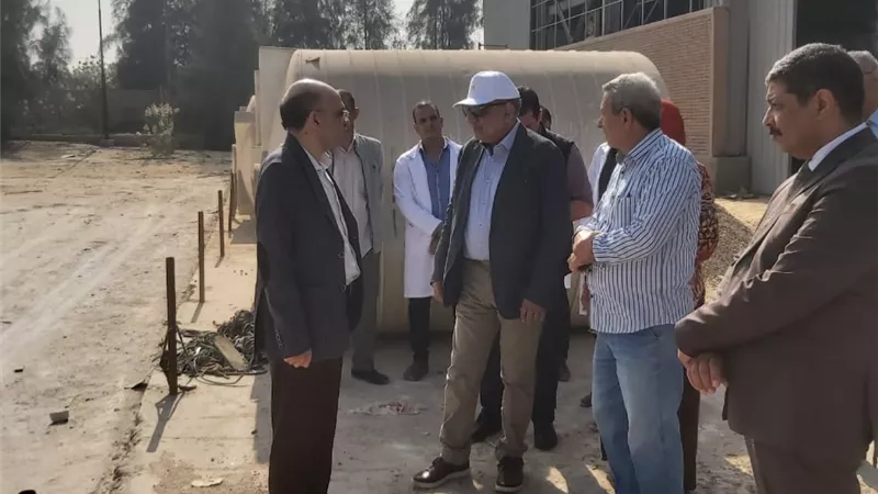فى زيارة ميدانية …وزير الكهرباء يتفقد مجمع الوحدات التكنولوجية بأنشاص