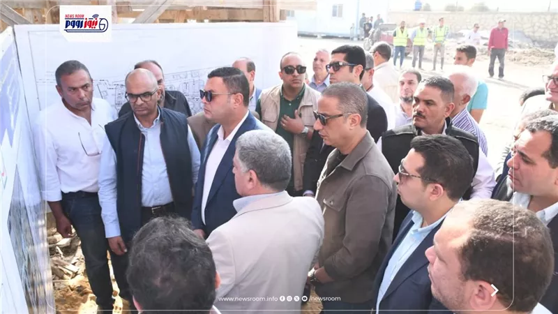 وزير الإسكان ومحافظ الفيوم يتفقدان توسعات محطة معالجة كحك بمركز يوسف الصديق