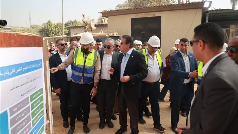  وزير الصحة يتفقد مشروع مبنى الطب الرياضي بالمعهد القومي للجهاز الحركي