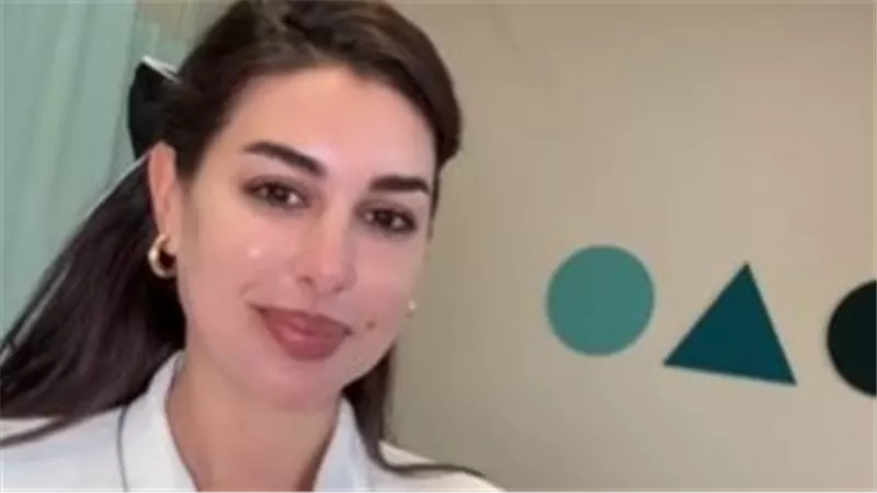 ياسمين صبري تشيد بجمال بشرتها بفضل دكتور بعيادة شام الذهبي