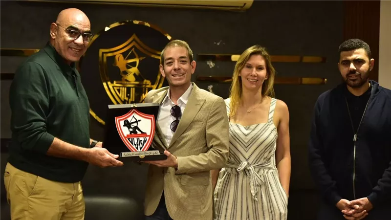 متعلق بالسعيد وطارق حامد.. زيارة مفاجئة من معهد برشلونة لنادي الزمالك