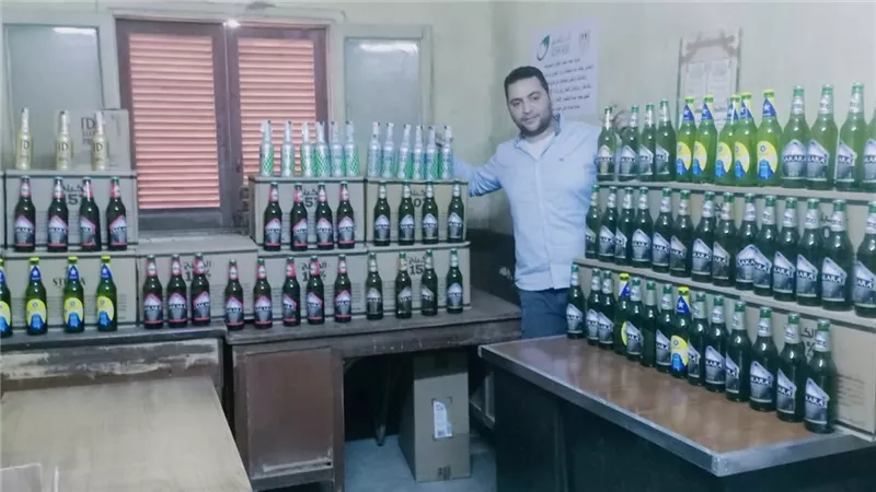 حملات تموينية مكثفة تضبط مخزن مشروبات كحولية وثلاجة لحوم غير صالح بأسيوط