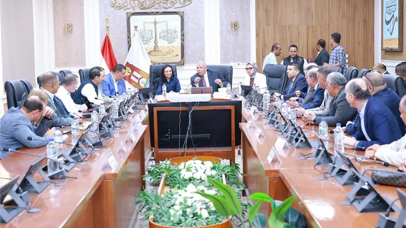 وزيرة التضامن الاجتماعي تتفقد العاصمة الإدارية الجديدة لمحافظة الوادي الجديد
